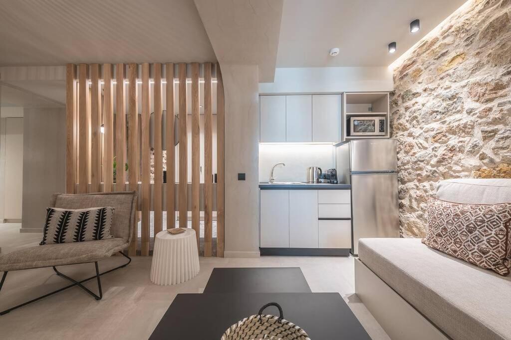Apollonos 28 Luxury Suites 아테네 외부 사진