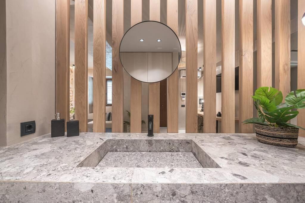 Apollonos 28 Luxury Suites 아테네 외부 사진