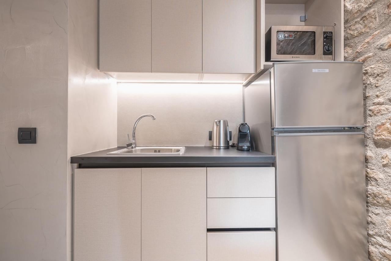 Apollonos 28 Luxury Suites 아테네 외부 사진