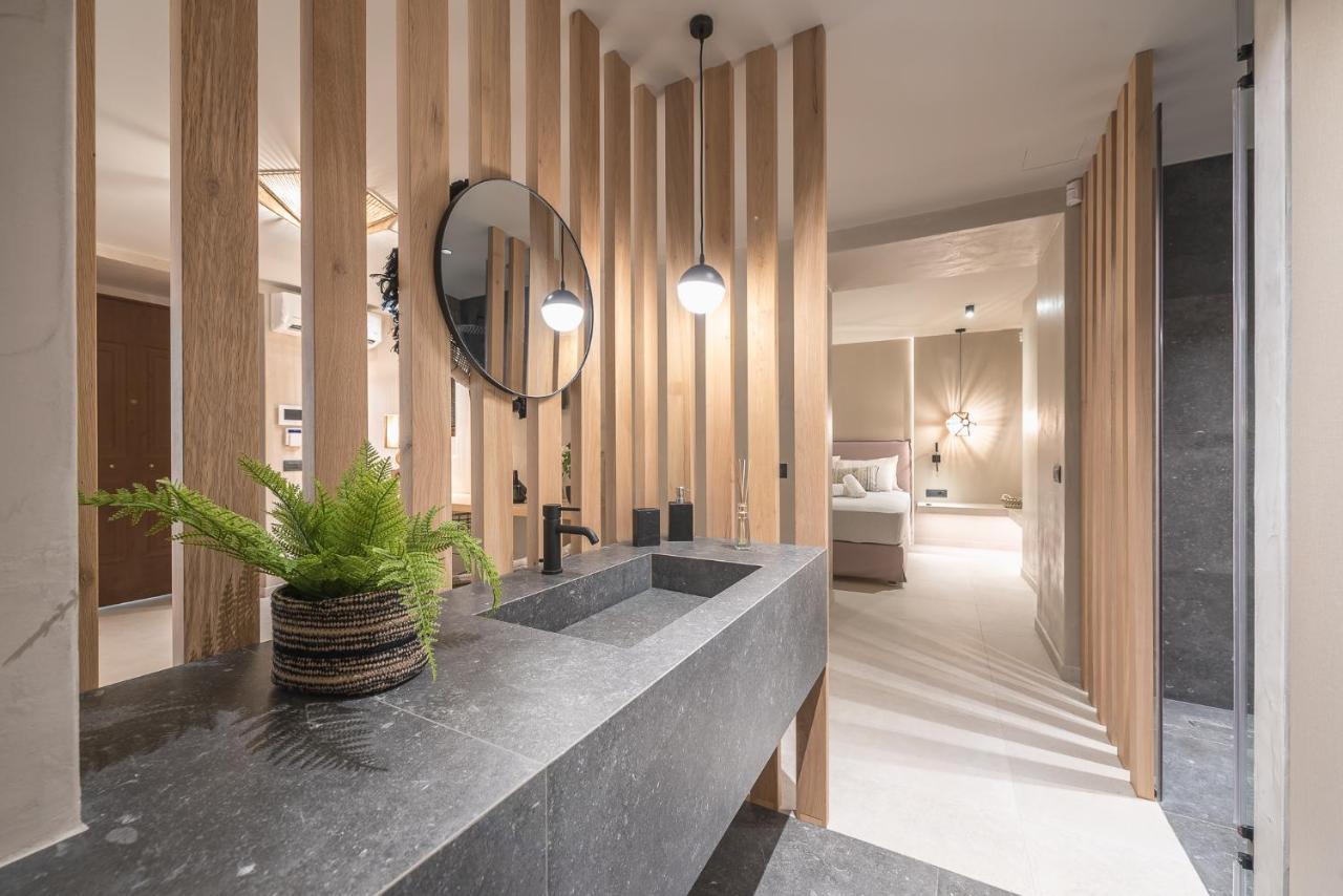 Apollonos 28 Luxury Suites 아테네 외부 사진